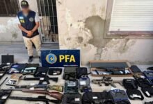 Banda. Cayó una banda que traficaba armas.