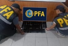 Operativo. Desbaratan feria de celulares robados.