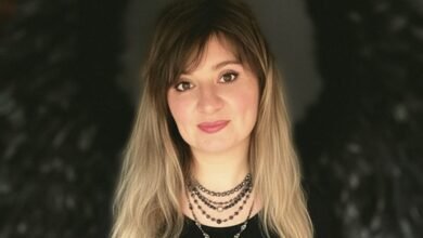 Kella Stambuk estrenó “Aves Errantes”.