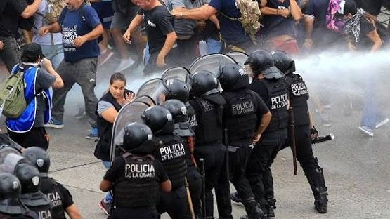 Protocolo Antipiquetes: represión, heridos.