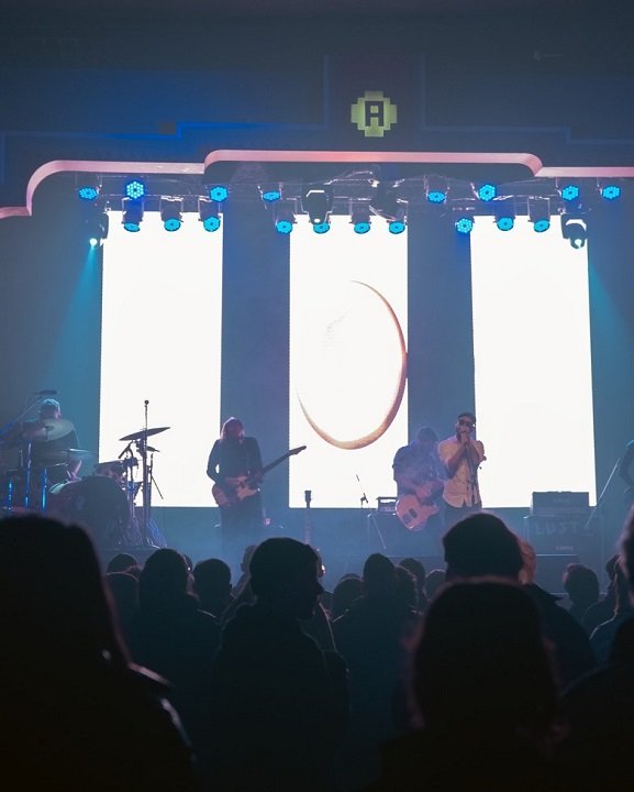 La banda presentó su segundo disco de estudio.