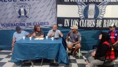 Clubes. Plenario. Clubes de Barrio “Azul un Ala”.