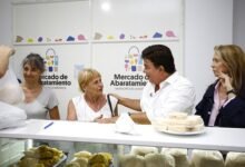 Fernando Espinoza inauguró un nuevo Mercado de Abaratamiento.