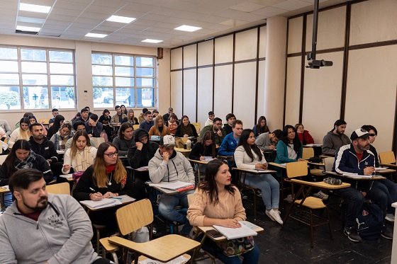 Unlam. Ingreso universitario: historia, crecimiento.