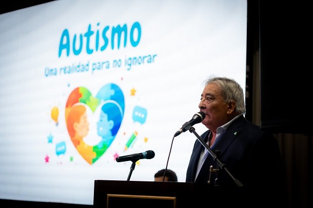 Ledesma reafirmó el compromiso de la obra social.