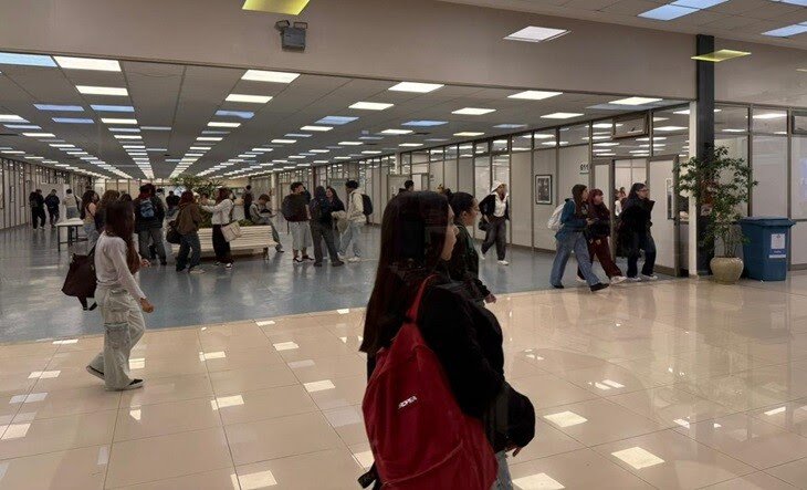 Unlam. Ingresantes comienzan su vida universitaria.