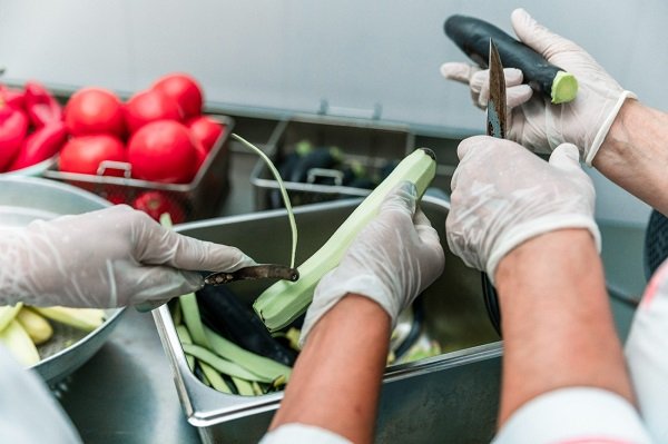 Emprendimiento: Curso gratuito de Manipulación de Alimentos.