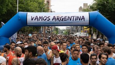 Corre. La Matanza ya se prepara para alentar a la Selección.