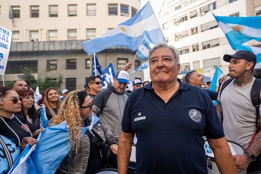 El SEOCA zona oeste movilizó y acompañó a la CGT.