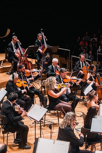 Tributo a Carlos Gardel, Atahualpa Yupanqui y Astor Piazzolla.