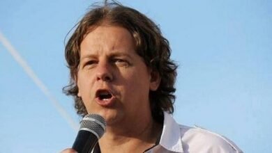 Christian Castillo cuestionó a los diputados aliados de Milei.