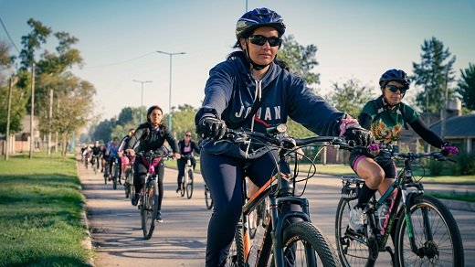 Moreno. Pedaleada para concientizar sobre el cáncer de mama.